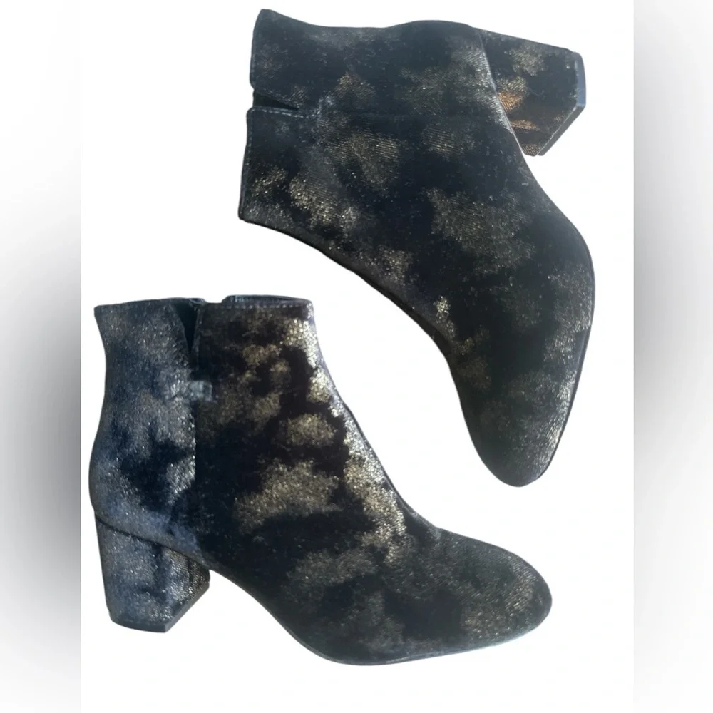 KATE SPADE Longley black gold spotted velvet ankle boots Size 7M
